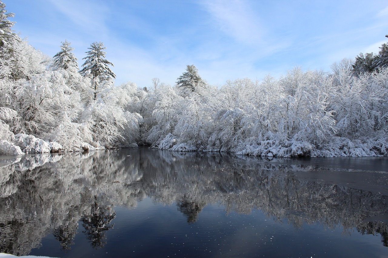 Discovering the Stunning Scenery of the Apostle Islands